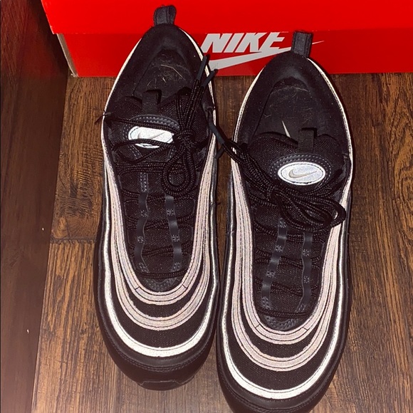 Nike air max 97 size 10 (good condition) - Picture 2 of 4